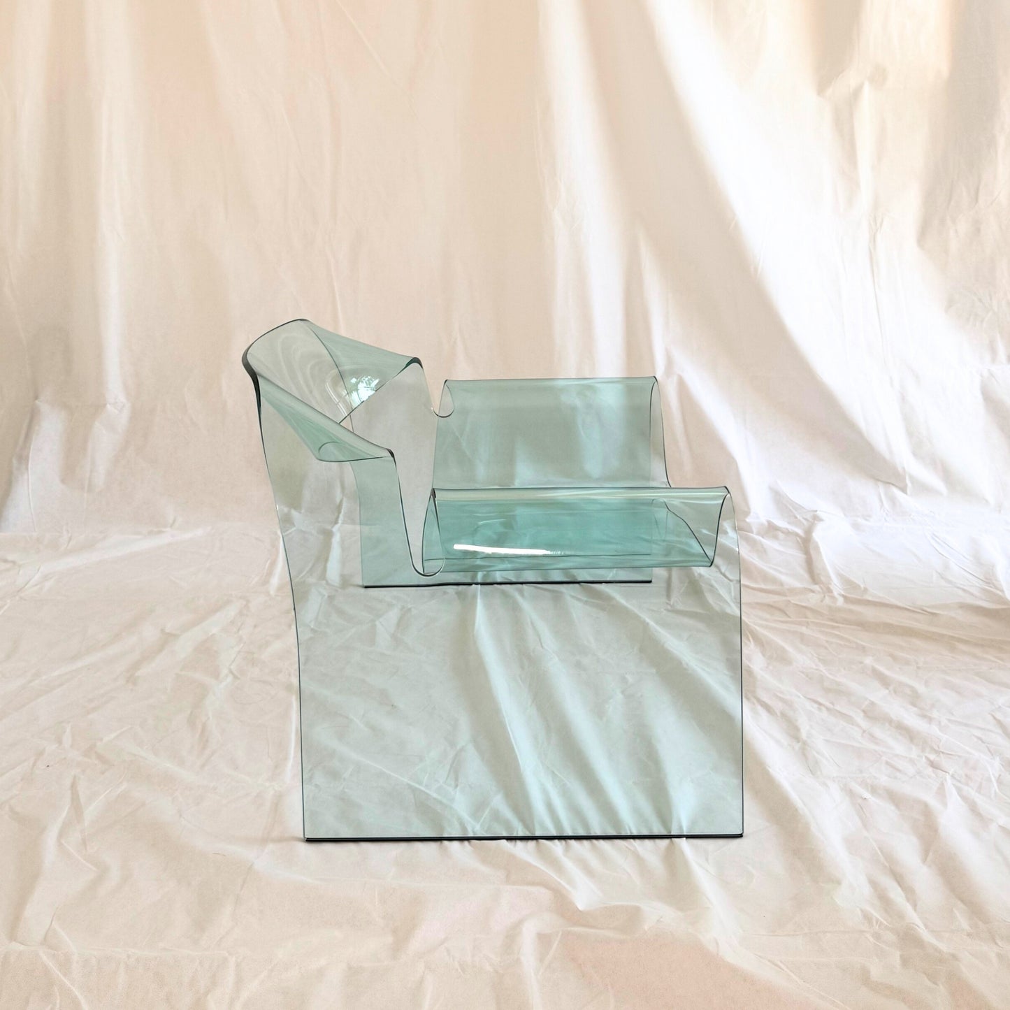 Vintage 1987 Italian Cini Boeri “Ghost Chair” for FIAM in Curved Glass